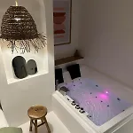 Bali - Jacuzzi Apartman *
