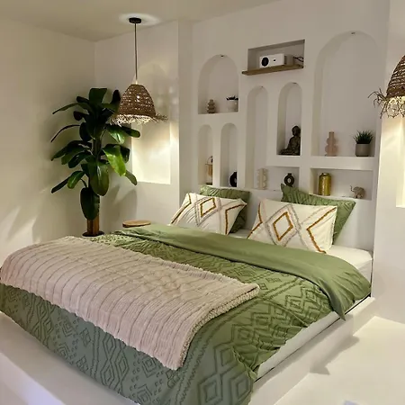 Bali - Jacuzzi Apartment Saint-Etienne (Loire)